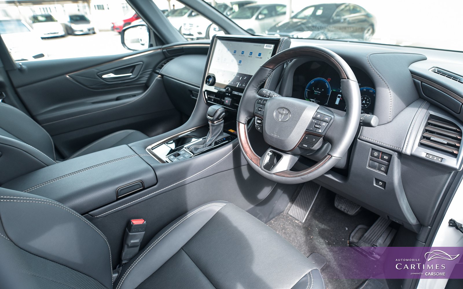 Toyota Alphard 2.5Z Hybrid photo 6